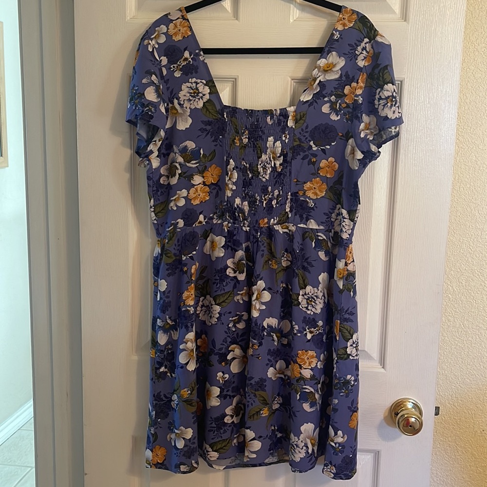 Sundress - Picture 2 of 4